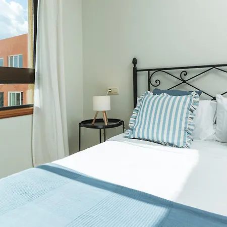 Olas - Coastal Escape With Charm & Comfort Lägenhet *