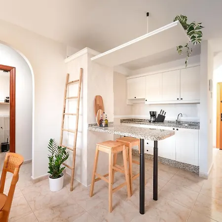 Olas - Coastal Escape With Charm & Comfort Lägenhet El Médano