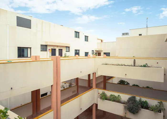 شقة Olas - Coastal Escape With Charm & Comfort