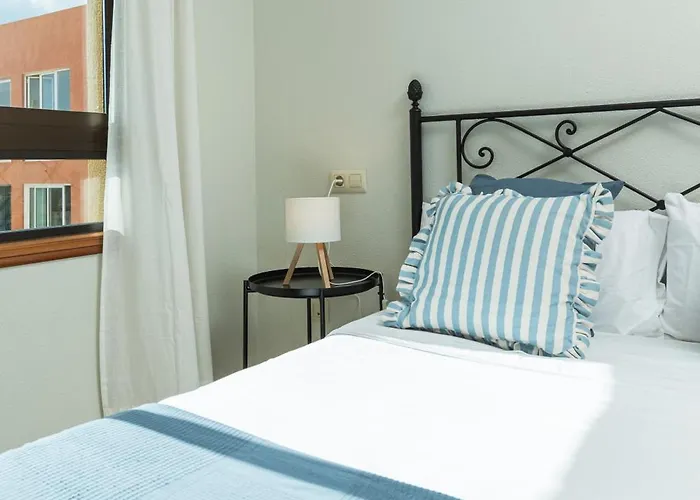 Olas - Coastal Escape With Charm & Comfort شقة *